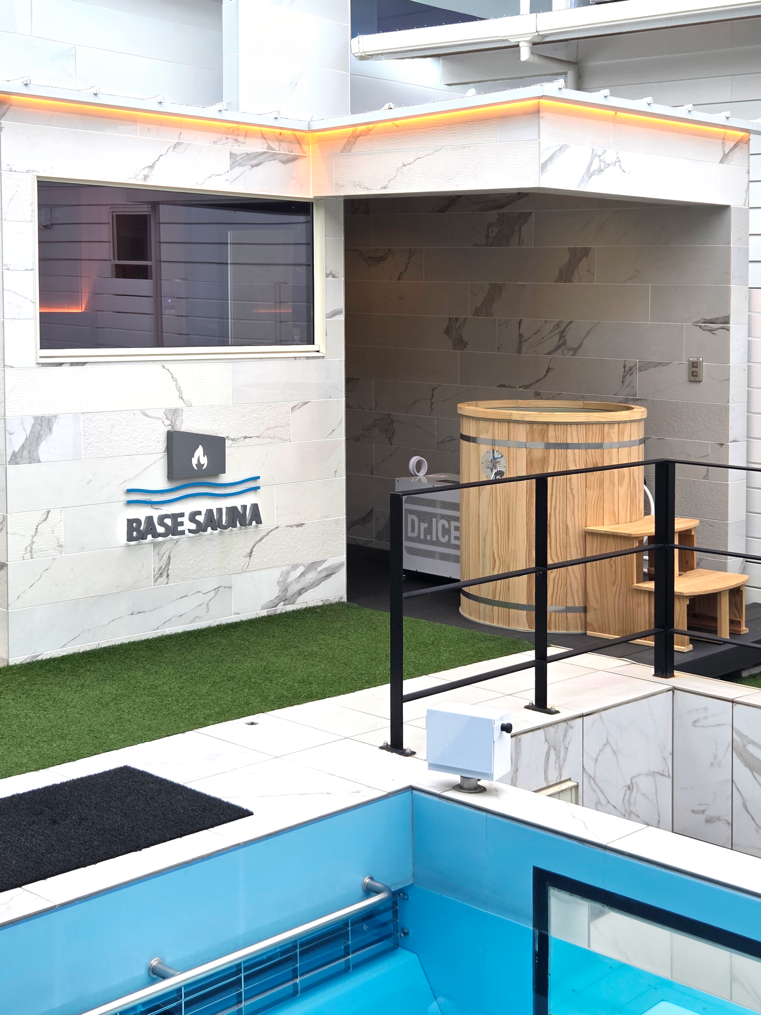 MIYAZAKI BASE in aoshima 様